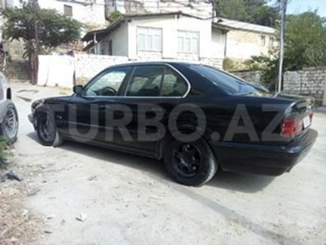 BMW 520 1988, 256,000 km - 2.0 l - Bakı