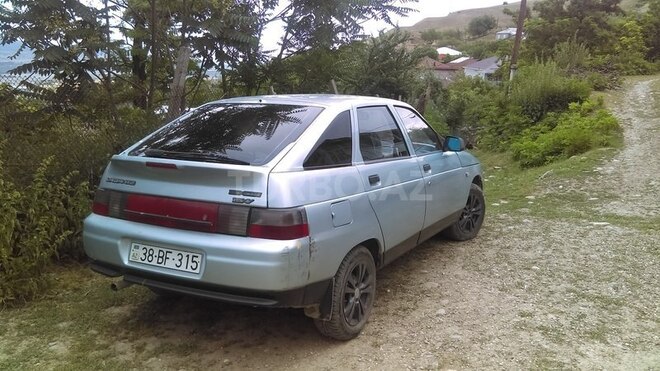 LADA (VAZ) 2112 2001, 190,000 km - 1.5 l - Qusar