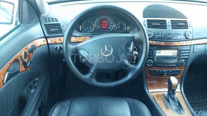 Mercedes E 320 2002, 294,000 km - 3.2 l - Bakı