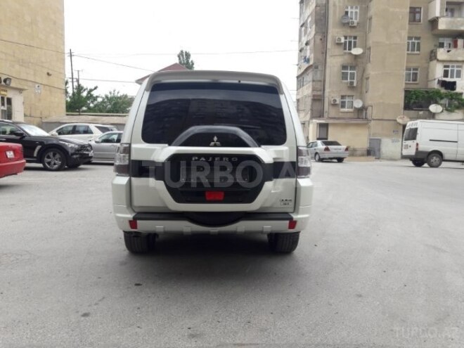 Mitsubishi Pajero 2014, 44,500 km - 3.8 l - Bakı