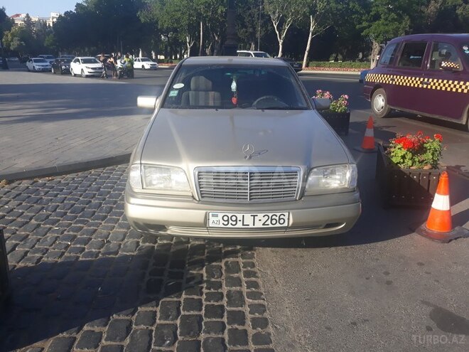 Mercedes C 200 1994, 490,000 km - 2.0 л - Bakı