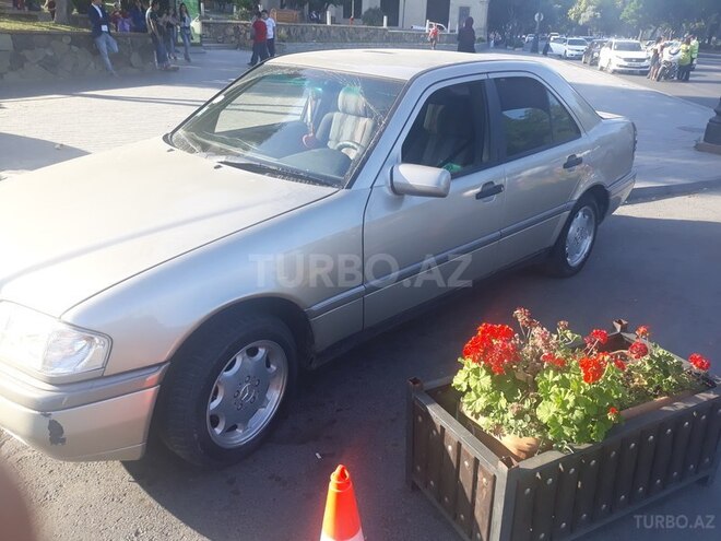 Mercedes C 200 1994, 490,000 km - 2.0 л - Bakı