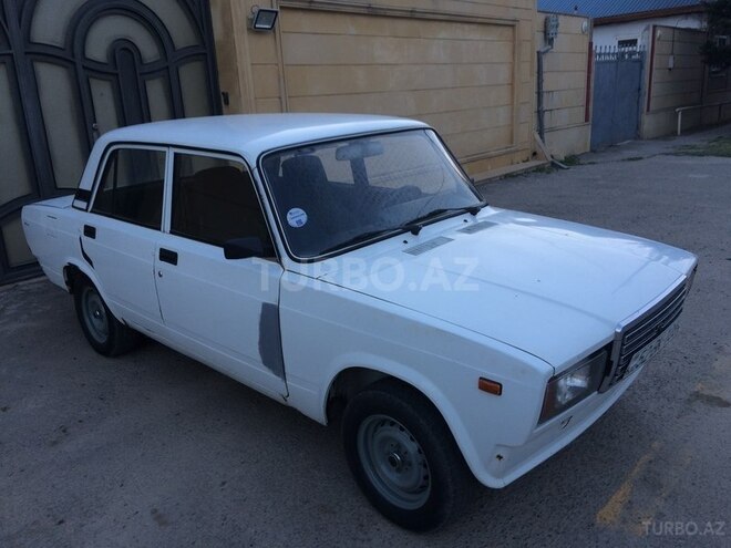 LADA (VAZ) 2107 2002, 124,325 km - 1.6 l - Salyan