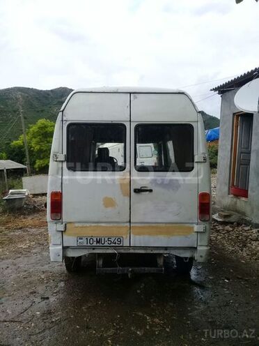 Mercedes 208 D 1993, 150,000 km - 2.5 l - İsmayıllı