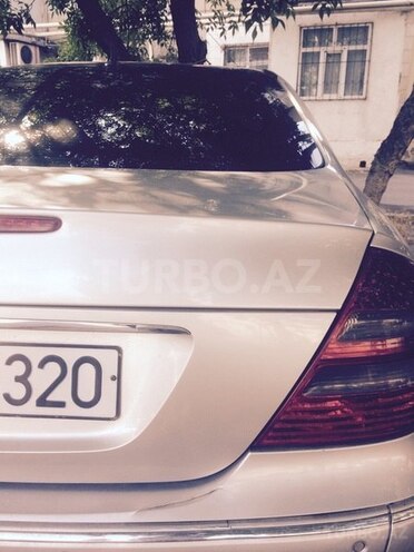 Mercedes E 320 2004, 285,000 km - 3.2 l - Bakı