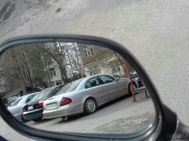 Mercedes E 320 2004, 285,000 km - 3.2 l - Bakı