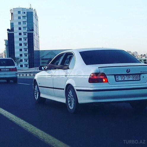 BMW 528 1999, 400,000 km - 2.7 l - Bakı