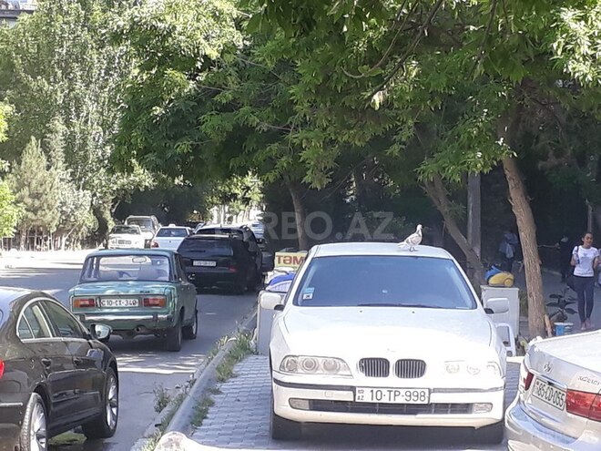 BMW 528 1999, 400,000 km - 2.7 l - Bakı