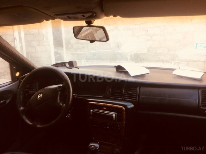 Opel Vectra 1997, 180,000 km - 2.5 l - Bakı