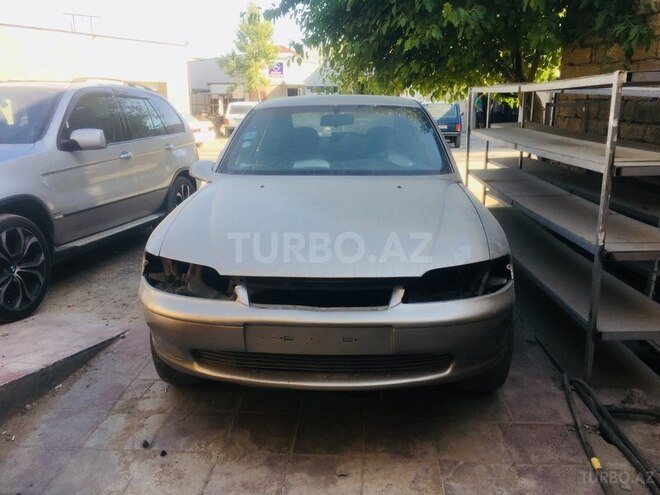 Opel Vectra 1997, 180,000 km - 2.5 l - Bakı