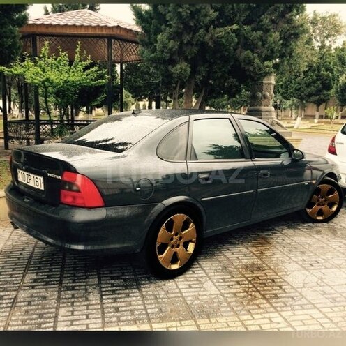 Opel Vectra 1998, 260,000 km - 2.5 l - Bakı