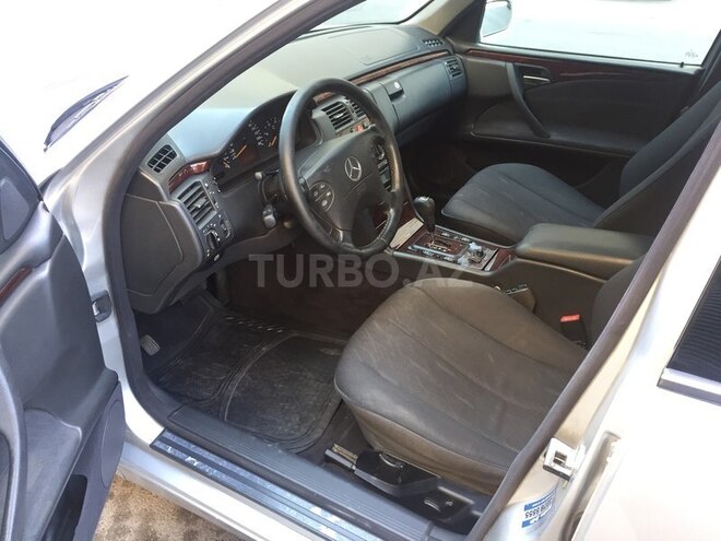 Mercedes E 220 2000, 350,000 km - 2.2 l - Bakı