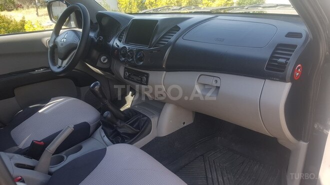 Mitsubishi L200 2012, 161,420 km - 2.5 l - Bakı
