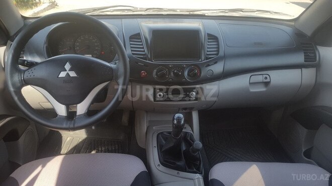 Mitsubishi L200 2012, 161,420 km - 2.5 l - Bakı