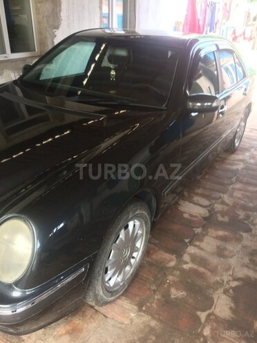 Mercedes E 240 1998, 287,000 km - 2.4 л - Bakı