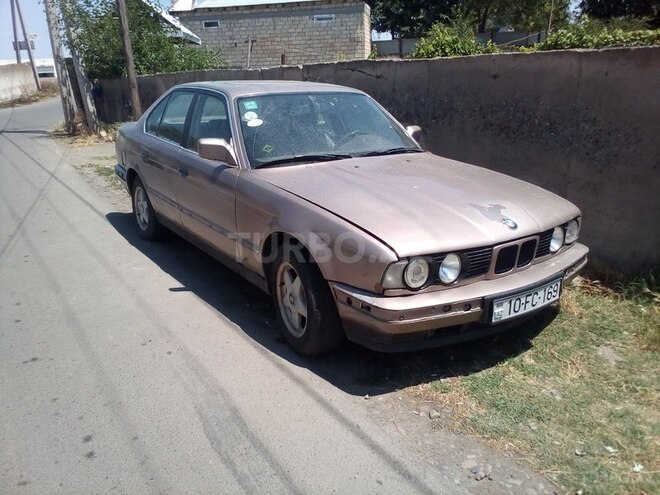 BMW 525 1988, 400,000 km - 2.5 l - İmişli