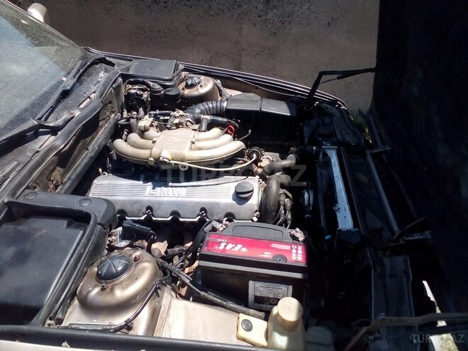 BMW 525 1988, 400,000 km - 2.5 l - İmişli