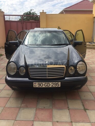 Mercedes E 240 1997, 288,000 km - 2.4 l - Sumqayıt