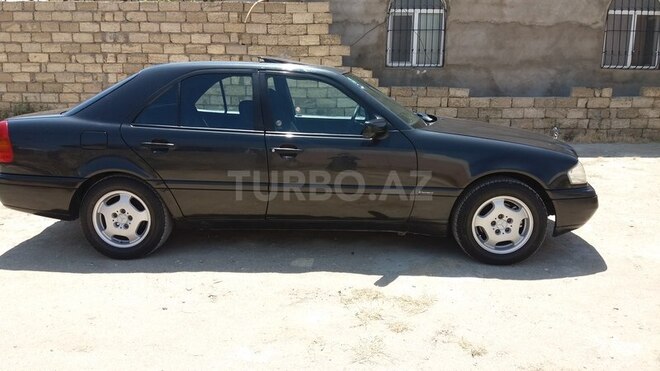 Mercedes C 220 1993, 332,123 km - 2.2 l - Bakı