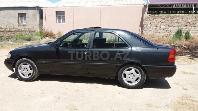 Mercedes C 220 1993, 332,123 km - 2.2 l - Bakı