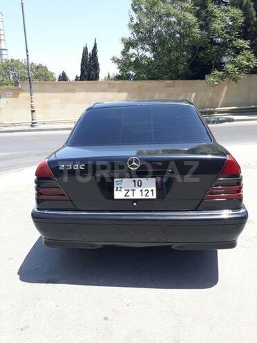 Mercedes C 230 1999, 290,000 km - 2.3 l - Bakı