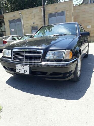 Mercedes C 230 1999, 290,000 km - 2.3 l - Bakı