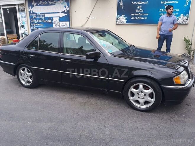 Mercedes C 230 1999, 290,000 km - 2.3 l - Bakı