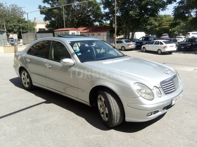Mercedes E 220 2005, 178,000 km - 2.2 l - Bakı