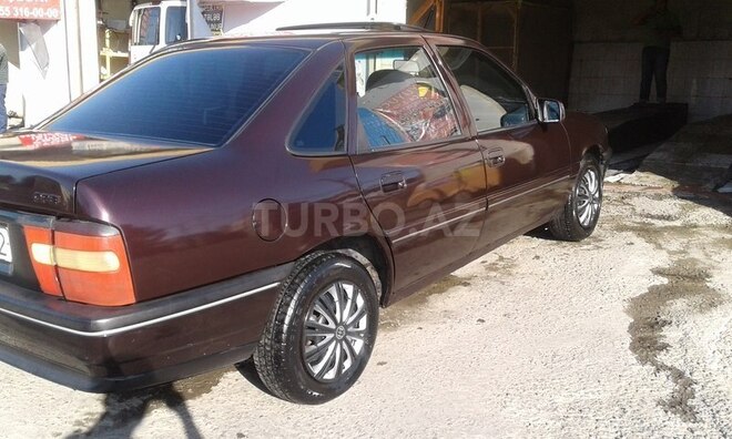 Opel Vectra 1992, 298,000 km - 2.0 l - Bakı