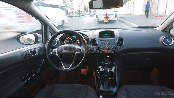 Ford Fiesta 2014, 85,000 km - 1.6 л - Bakı