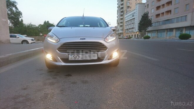 Ford Fiesta 2014, 85,000 km - 1.6 л - Bakı
