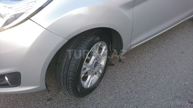 Ford Fiesta 2014, 85,000 km - 1.6 л - Bakı