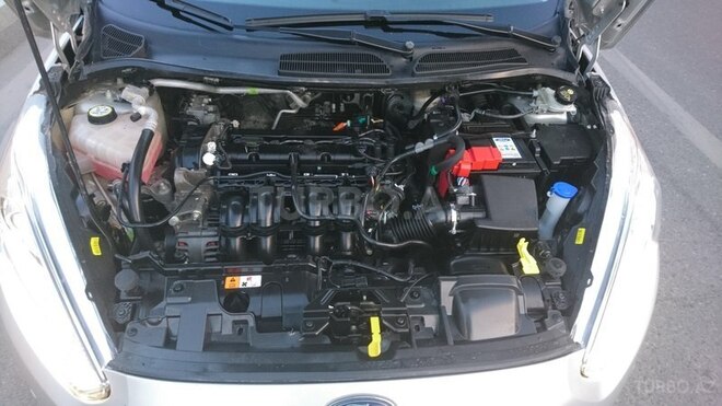 Ford Fiesta 2014, 85,000 km - 1.6 л - Bakı