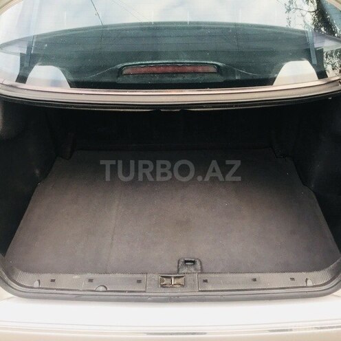 Mercedes E 280 2000, 270,000 km - 2.8 л - Quba