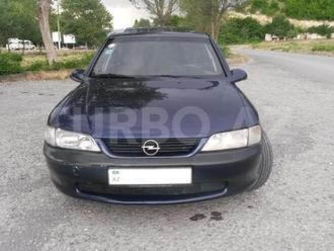 Opel Vectra 1999, 252,000 km - 2.2 l - Şəki