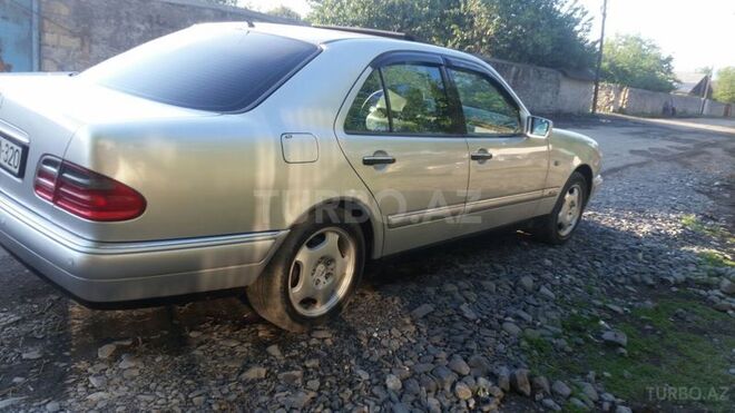 Mercedes E 320 1998, 163,000 km - 3.2 l - Zaqatala