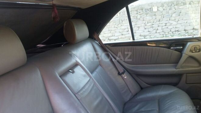 Mercedes E 320 1998, 163,000 km - 3.2 l - Zaqatala