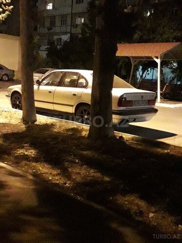BMW 520 1989, 231,542 km - 2.0 l - Bakı