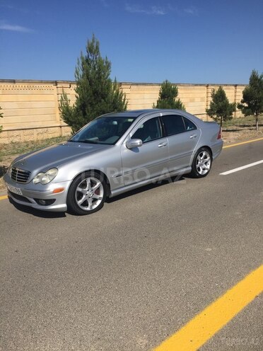 Mercedes C 250 2007, 180,000 km - 2.5 l - Bakı