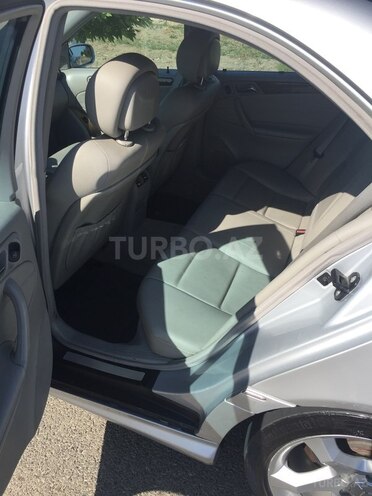 Mercedes C 250 2007, 180,000 km - 2.5 l - Bakı