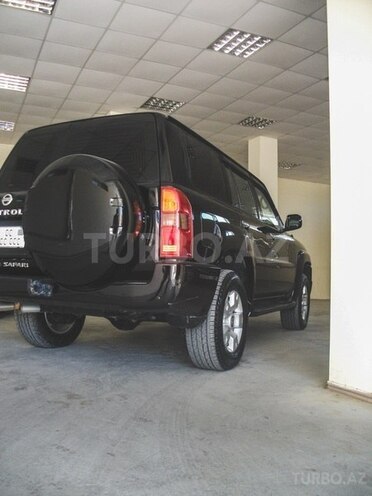 Nissan Patrol 2007, 221,000 km - 4.8 l - Bakı
