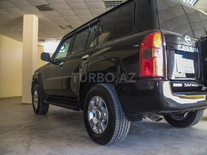 Nissan Patrol 2007, 221,000 km - 4.8 l - Bakı