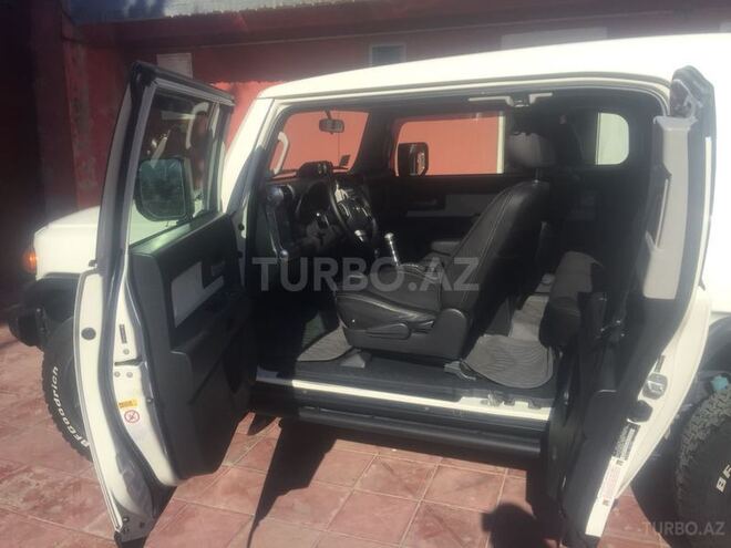Toyota FJ Cruiser 2008, 98,000 km - 4.0 l - Bakı