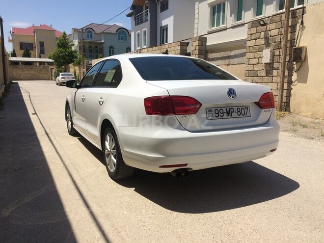 Volkswagen Jetta 2012, 100,000 km - 2.5 l - Bakı