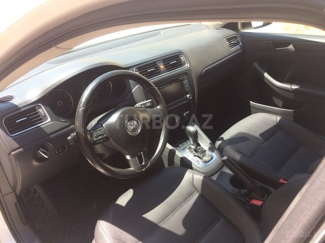 Volkswagen Jetta 2012, 100,000 km - 2.5 l - Bakı
