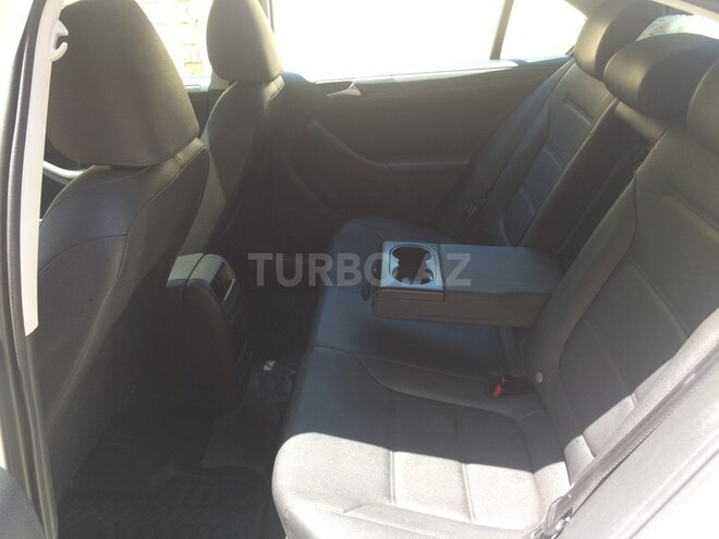 Volkswagen Jetta 2012, 100,000 km - 2.5 l - Bakı