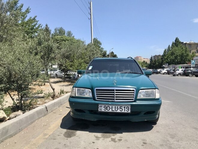 Mercedes C 200 2000, 380,000 km - 2.0 l - Bakı