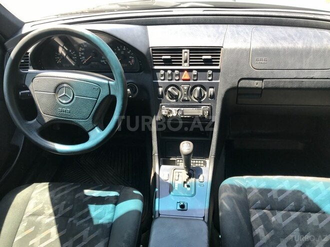 Mercedes C 200 2000, 380,000 km - 2.0 l - Bakı