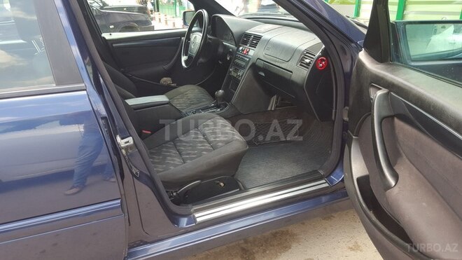 Mercedes C 200 1999, 231,000 km - 2.0 l - Gəncə