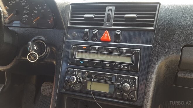 Mercedes C 200 1999, 231,000 km - 2.0 l - Gəncə